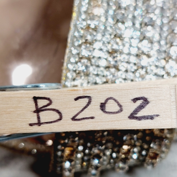 NEW Badgley Mischka Embellished Gold Glitter Heeled Sandals B202 - Picture 14 of 14